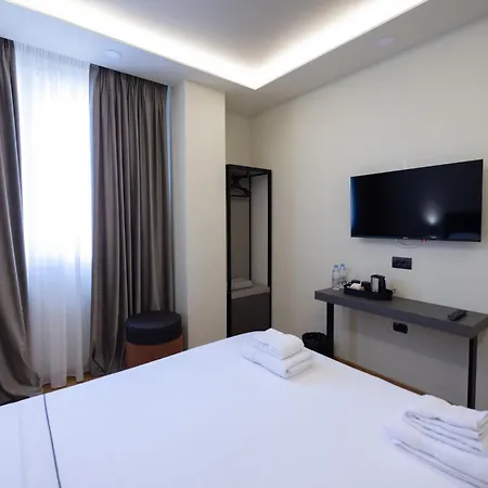 Green Boutique Hotel Vlore Exterior photo